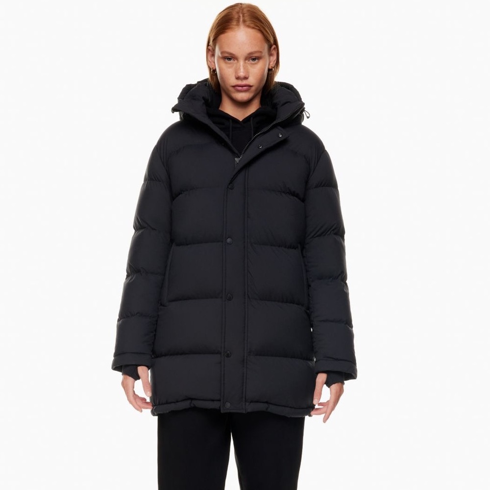 Aritzia Super Puff MID